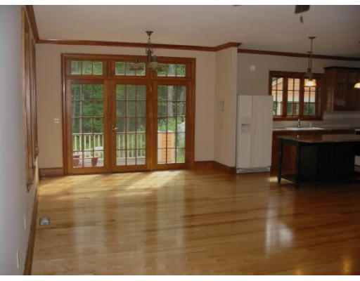 86 Crooked Ledge Road Southampton, MA 01073 - Photo 4 of 14 Gallery Image 4