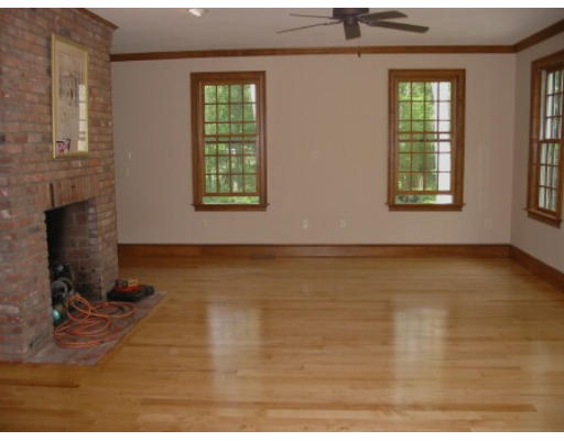 86 Crooked Ledge Road Southampton, MA 01073 - Photo 7 of 14 Gallery Image 7