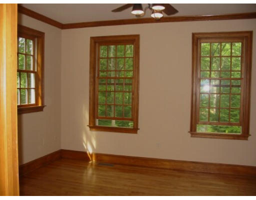 86 Crooked Ledge Road Southampton, MA 01073 - Photo 8 of 14 Gallery Image 8