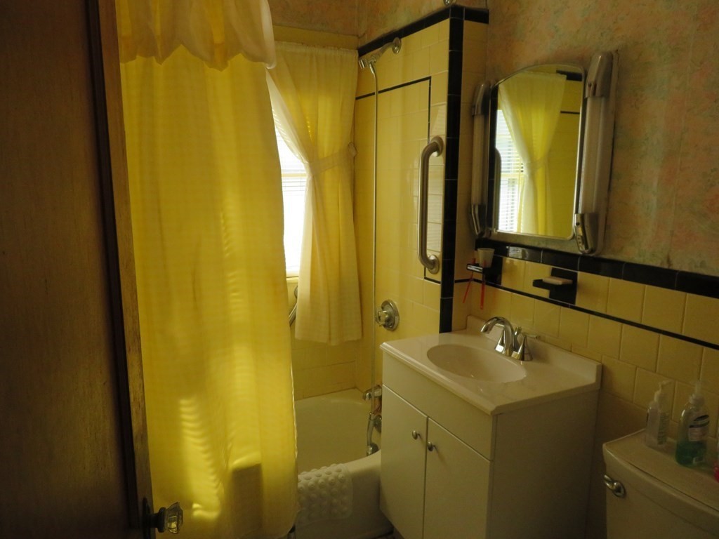 94-96 Cresthill Road Boston, MA 02135 - Photo 10 of 30 Gallery Image 10