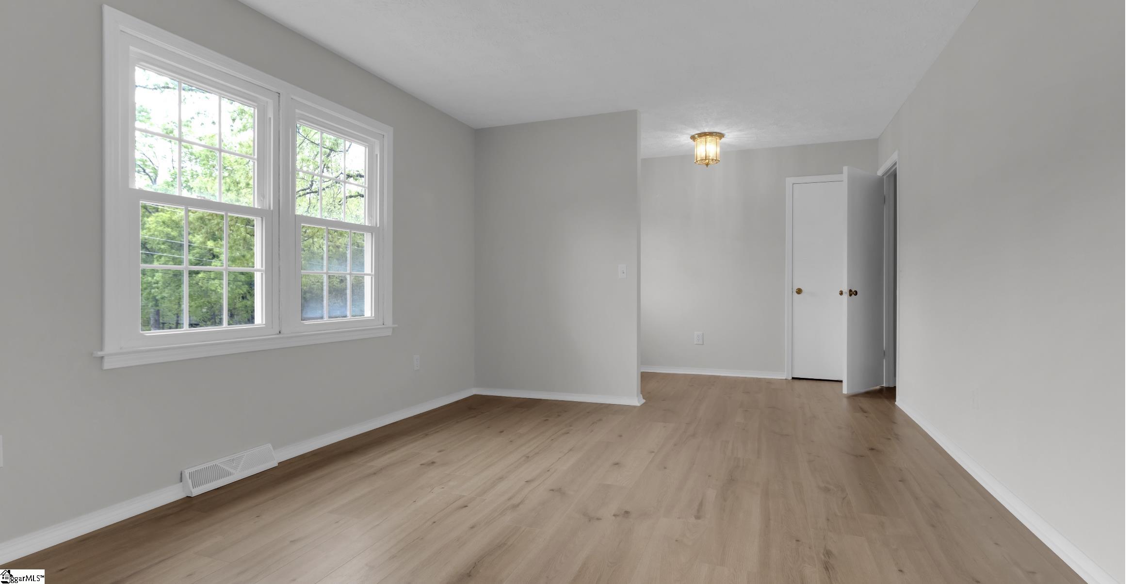 200 Tanner Road Taylors, SC 29687 - Photo 4 of 29 Gallery Image 4