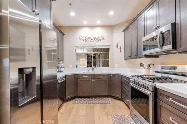 $695,000 | 10604 Valley Spring Lane, Unit 105, Toluca Lake, CA 91602