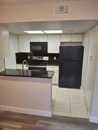 $2,100 | 3222 Coral Lake Lane, Coral Springs, FL 33065