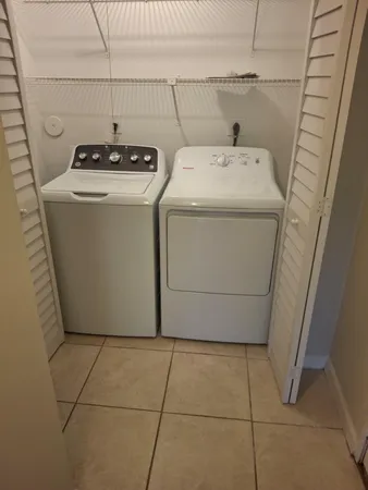 $2,100 | 3222 Coral Lake Lane, Coral Springs, FL 33065