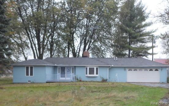7516 State Road Fort Gratiot, MI 48059 - Photo 1 of 6 70092465 Front view