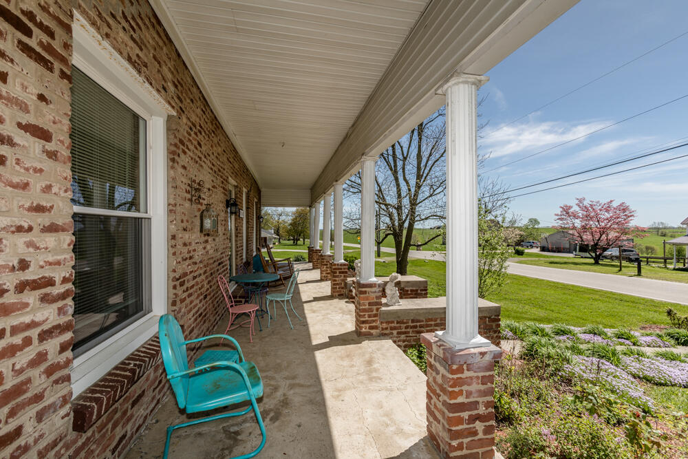 193 Upper Lick Road Moorefield, KY 40350 - Photo 5 of 53 1F9A5562