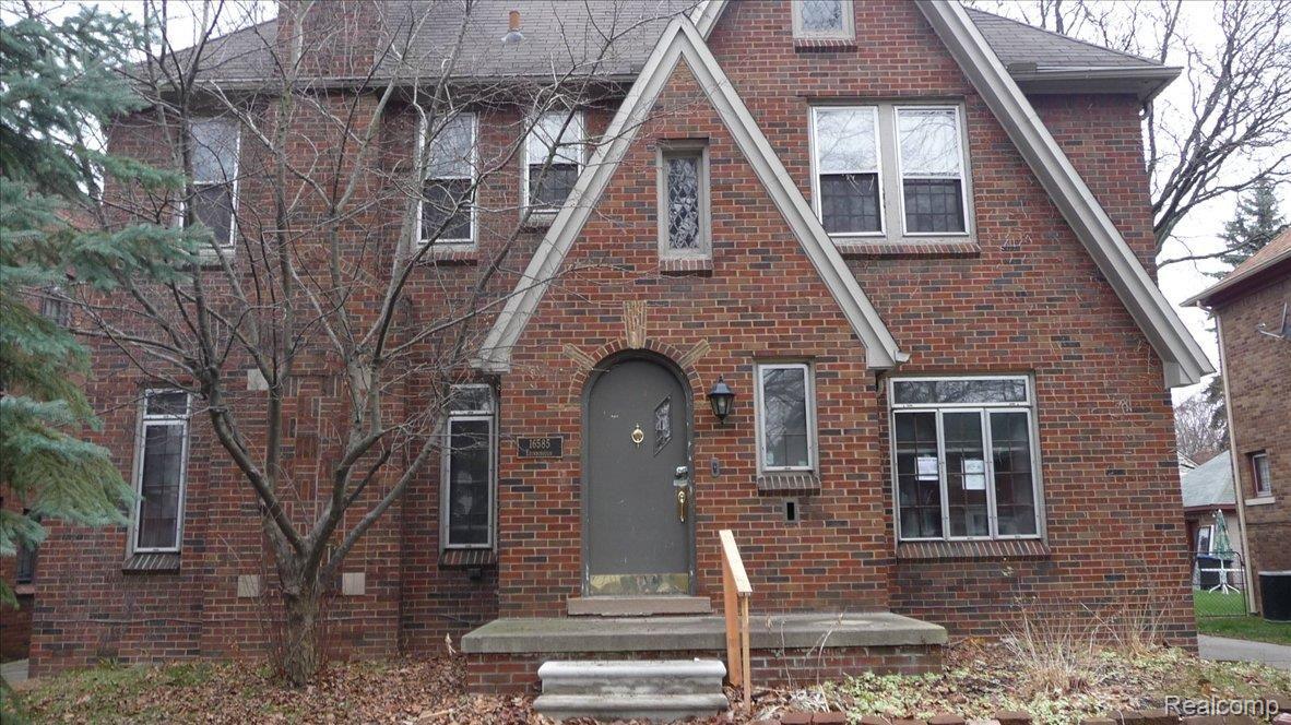 16585 Edinborough Road Detroit, MI 48219 - Photo 1 of 15 P1070462