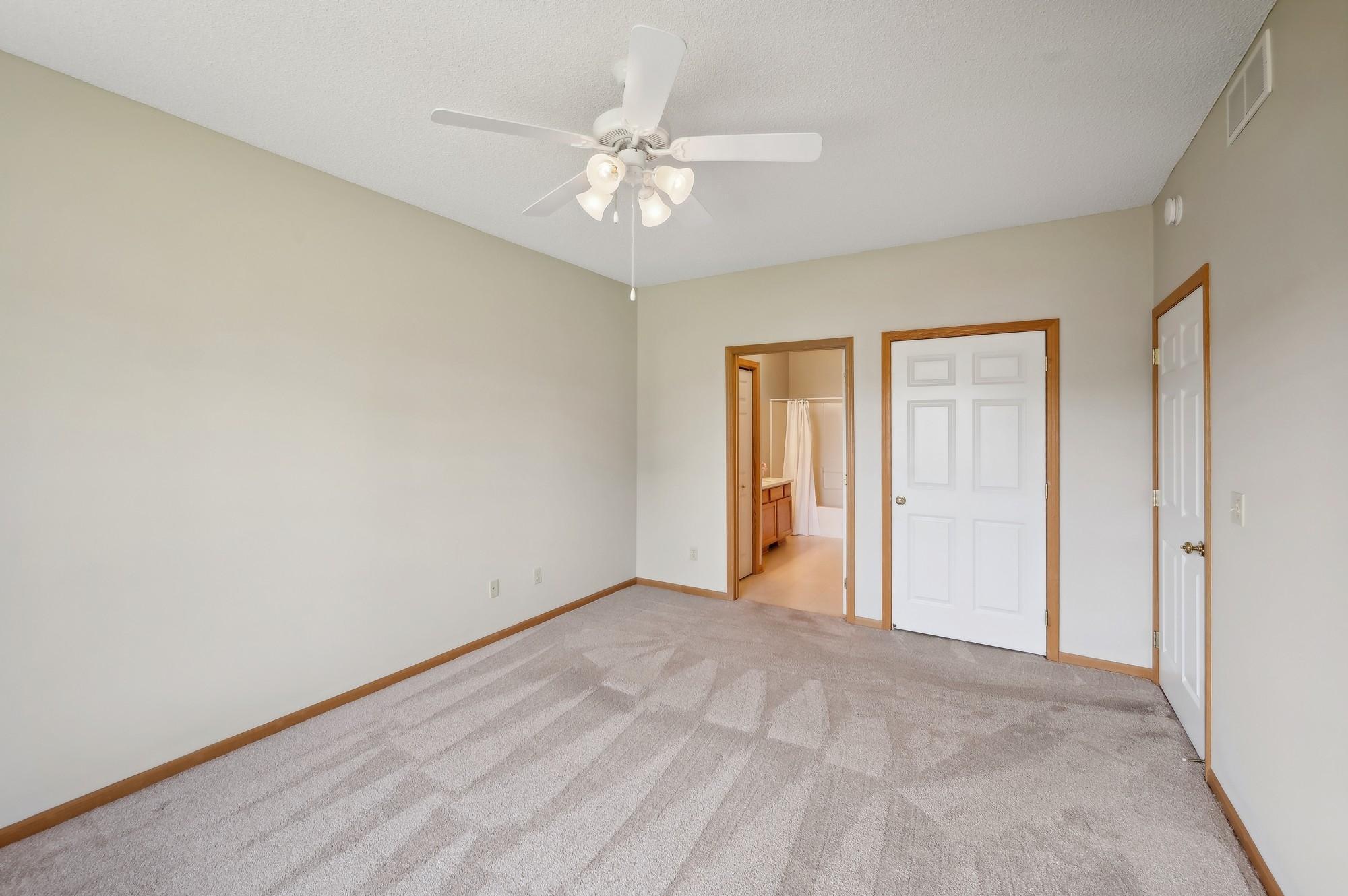 5921 Prairie Ridge Drive Shoreview, MN 55126 - Photo 20 of 25 Gallery Image 20