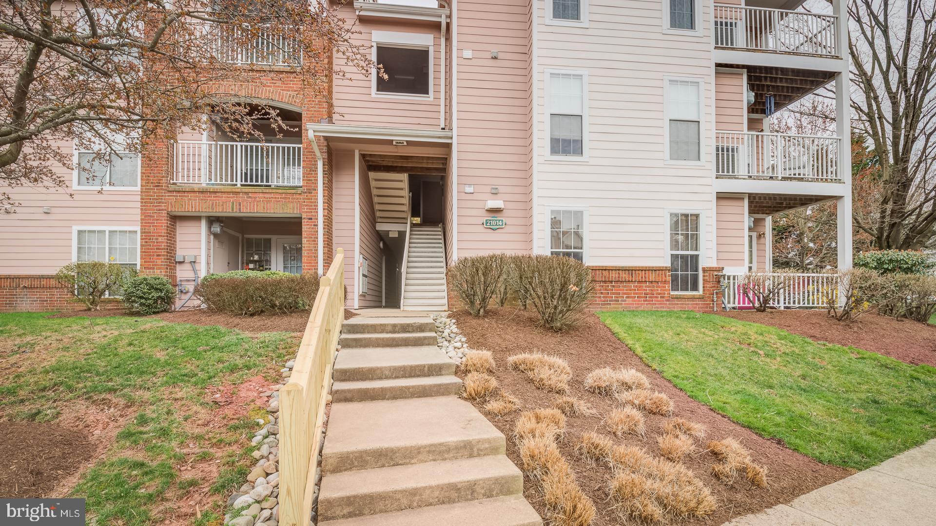 21014 Timber Ridge Terrace, Unit 303 Ashburn, VA 20147 - Photo 2 of 31 Gallery Image 2
