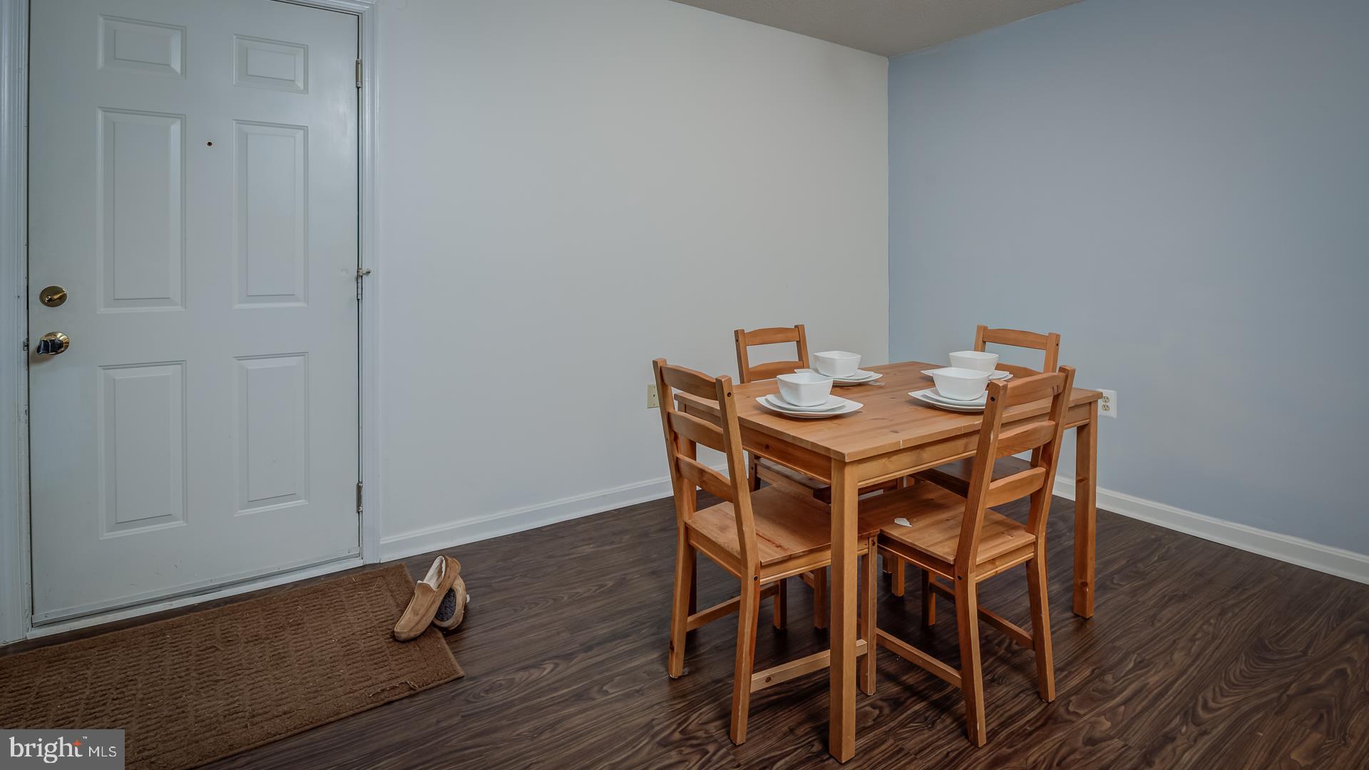 21014 Timber Ridge Terrace, Unit 303 Ashburn, VA 20147 - Photo 11 of 31 Gallery Image 11