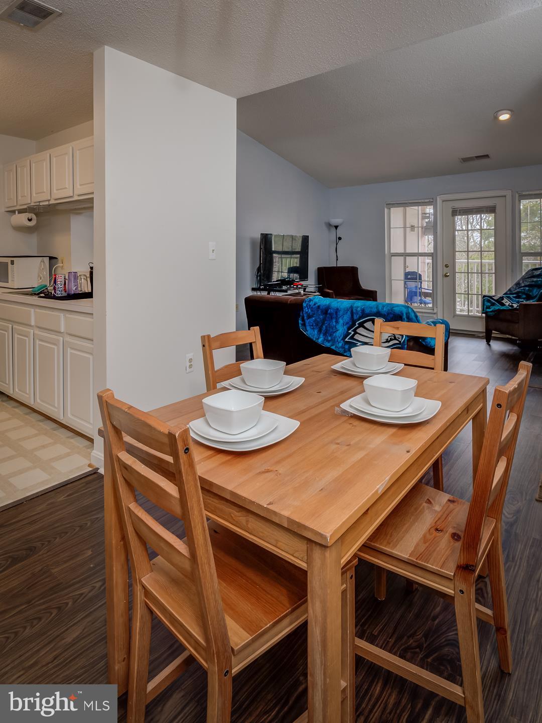 21014 Timber Ridge Terrace, Unit 303 Ashburn, VA 20147 - Photo 16 of 31 Gallery Image 16