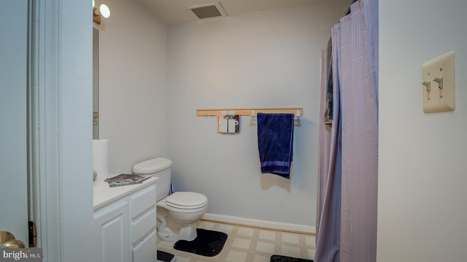 21014 Timber Ridge Terrace, Unit 303 Ashburn, VA 20147 - Photo 28 of 31 Gallery Image 28