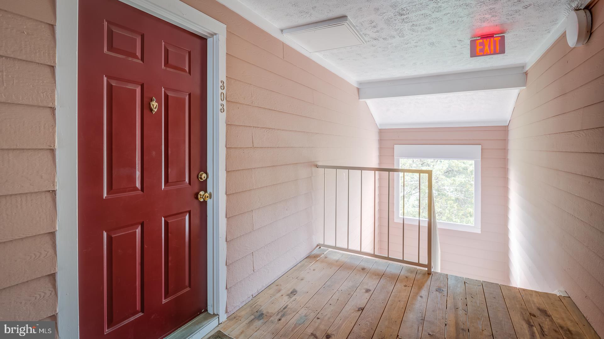 21014 Timber Ridge Terrace, Unit 303 Ashburn, VA 20147 - Photo 5 of 31 Gallery Image 5