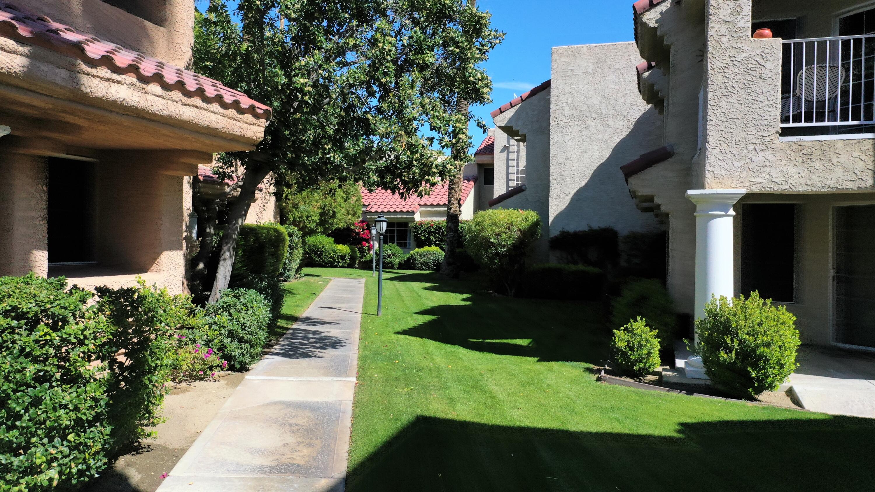 2700 Lawrence Crossley Road, Unit 22 Palm Springs, CA 92264 - Photo 30 of 41 Walkways 1