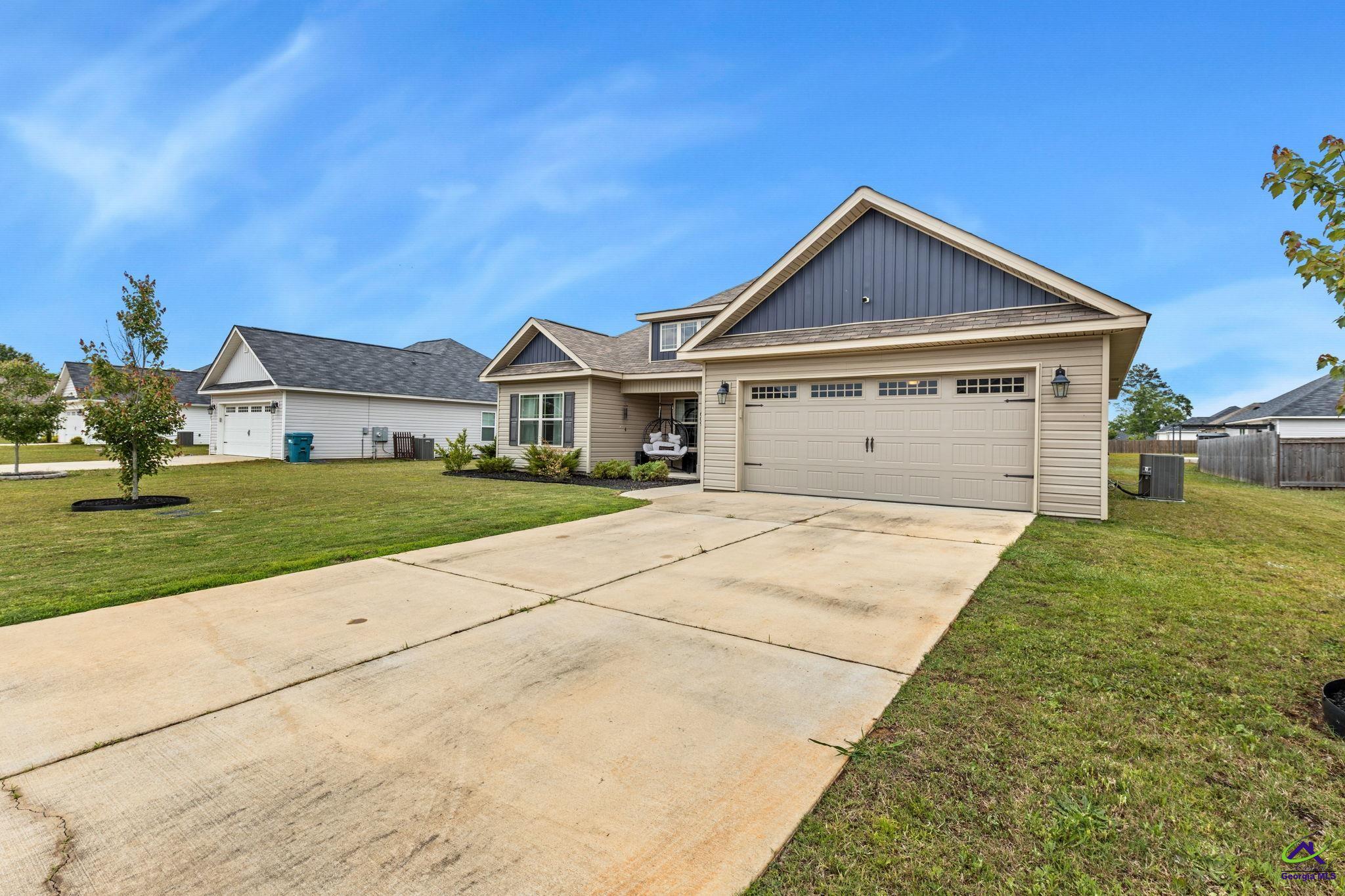 609 Daisy Drive Perry, GA 31069 - Photo 2 of 26