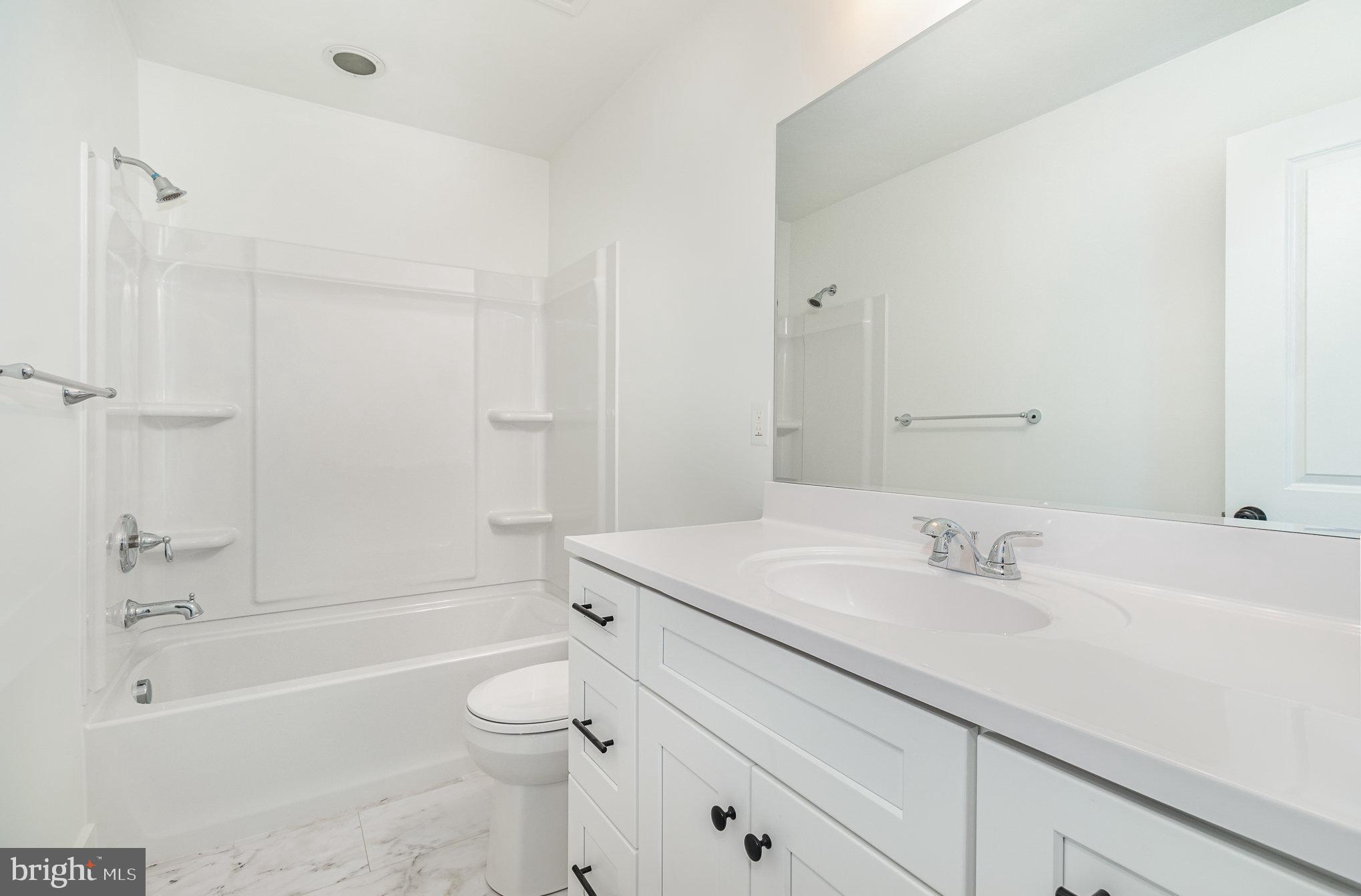 201 North Middlesex Road Carlisle, PA 17013 - Photo 15 of 24 Guest Bathroom