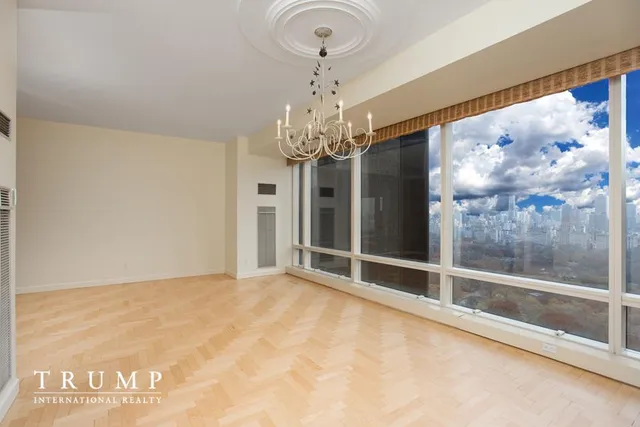 $6,650,000 | 1 Central Park West, Unit 29D | Upper West Side