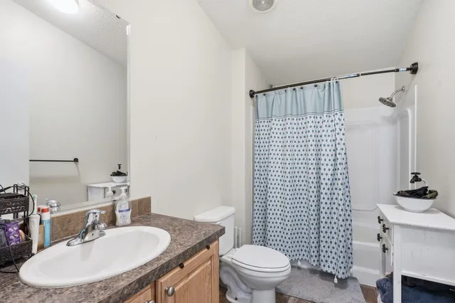 $385,000 | 15726 South Clear Lake Road, Medical Lake, WA 99022