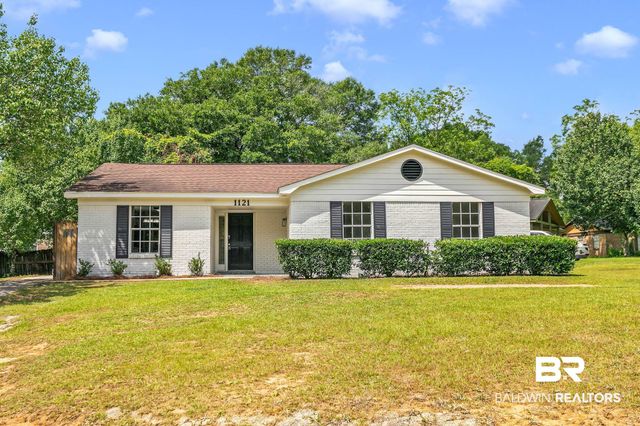 $200,000 | 1121 Orangeburg Drive West, Mobile, AL 36608