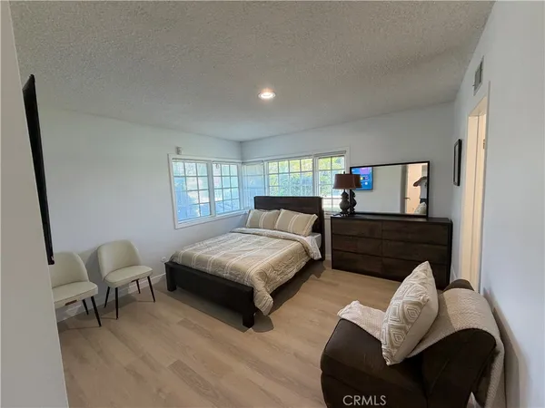 $6,300 | 9660 Vanalden Avenue, Northridge, CA 91324