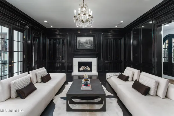 $1,550,000 | 312 6th Avenue, Hattiesburg, MS 39401