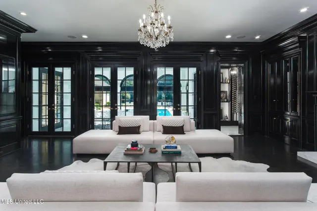 $1,550,000 | 312 6th Avenue, Hattiesburg, MS 39401