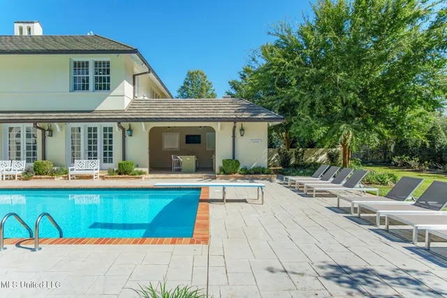 $1,550,000 | 312 6th Avenue, Hattiesburg, MS 39401