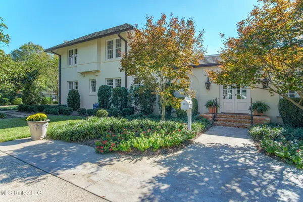 $1,550,000 | 312 6th Avenue, Hattiesburg, MS 39401