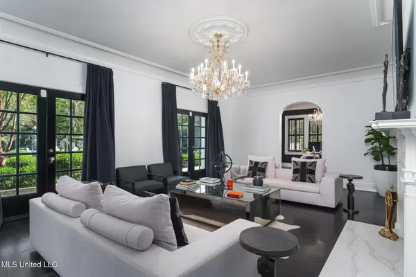 $1,550,000 | 312 6th Avenue, Hattiesburg, MS 39401