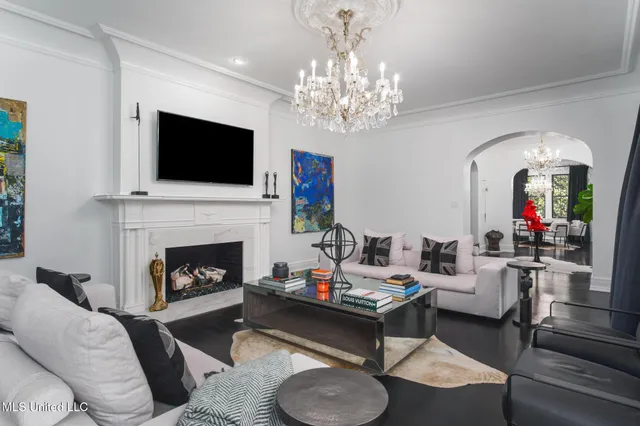 $1,550,000 | 312 6th Avenue, Hattiesburg, MS 39401