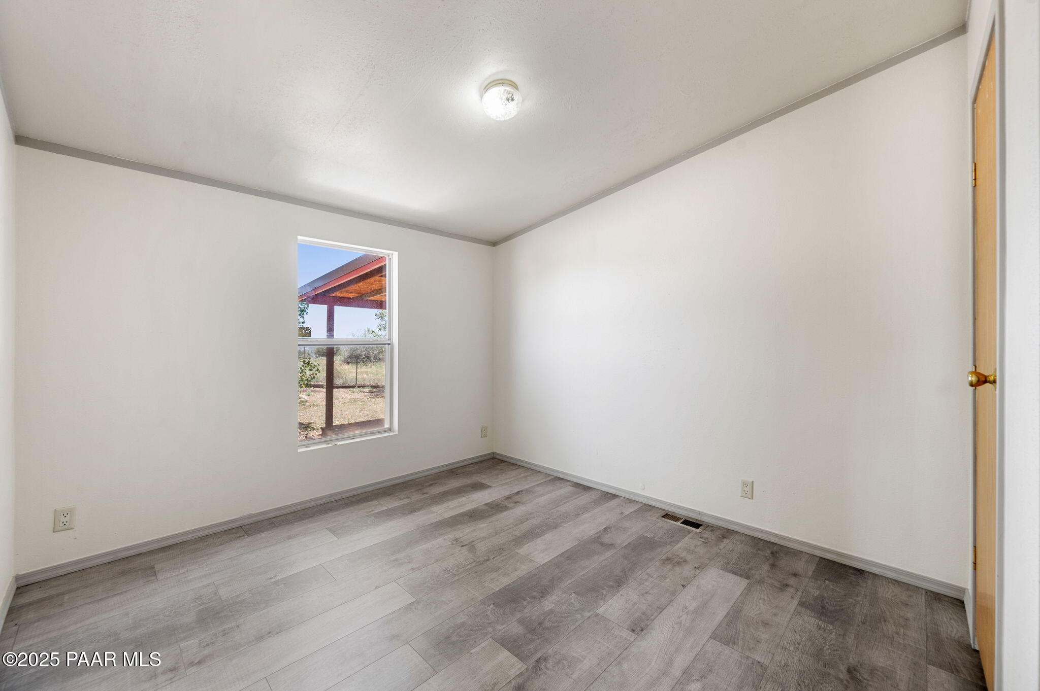 17320 East Roper Way Dewey, AZ 86327 - Photo 15 of 24 Bedroom 4