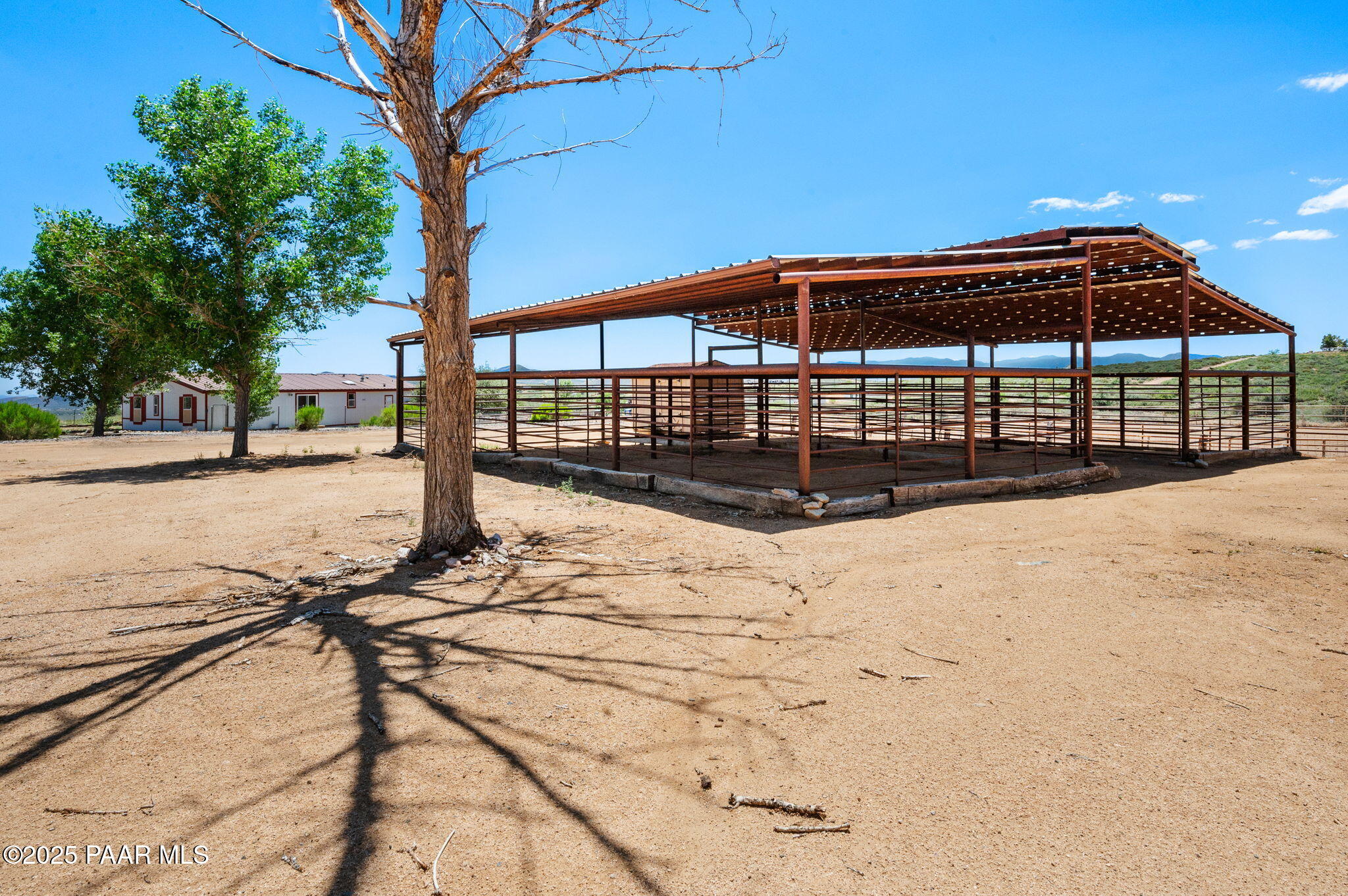 17320 East Roper Way Dewey, AZ 86327 - Photo 18 of 24 Pole Barn