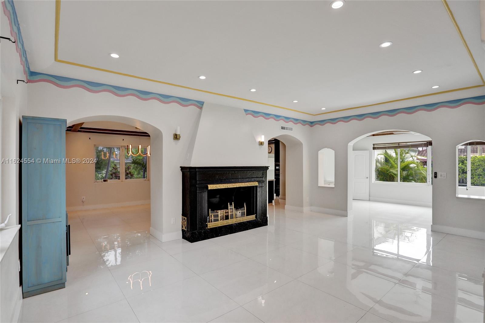 4585 Alton Road Miami Beach, FL 33140 - Photo 13 of 44 Gallery Image 13