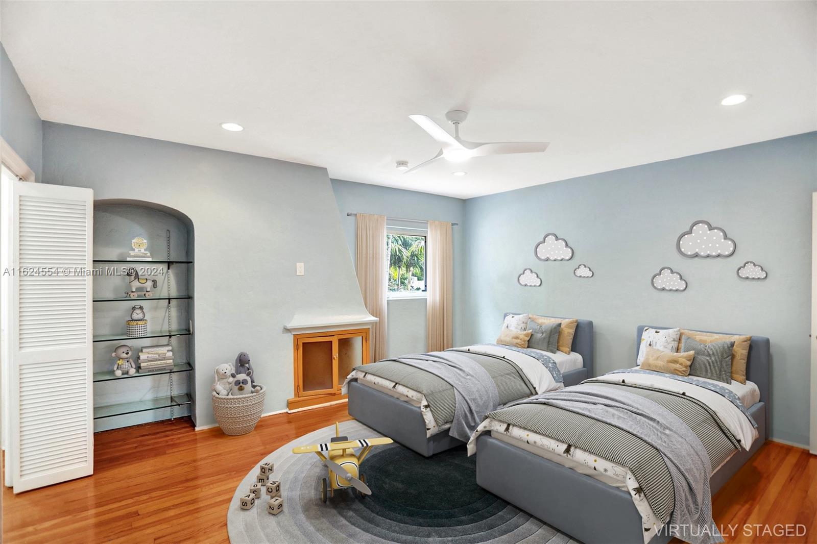 4585 Alton Road Miami Beach, FL 33140 - Photo 31 of 44 Gallery Image 31