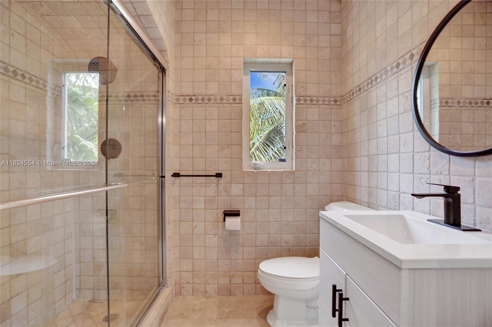 4585 Alton Road Miami Beach, FL 33140 - Photo 32 of 44 Gallery Image 32