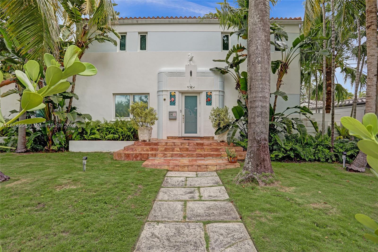 4585 Alton Road Miami Beach, FL 33140 - Photo 4 of 44 Gallery Image 4