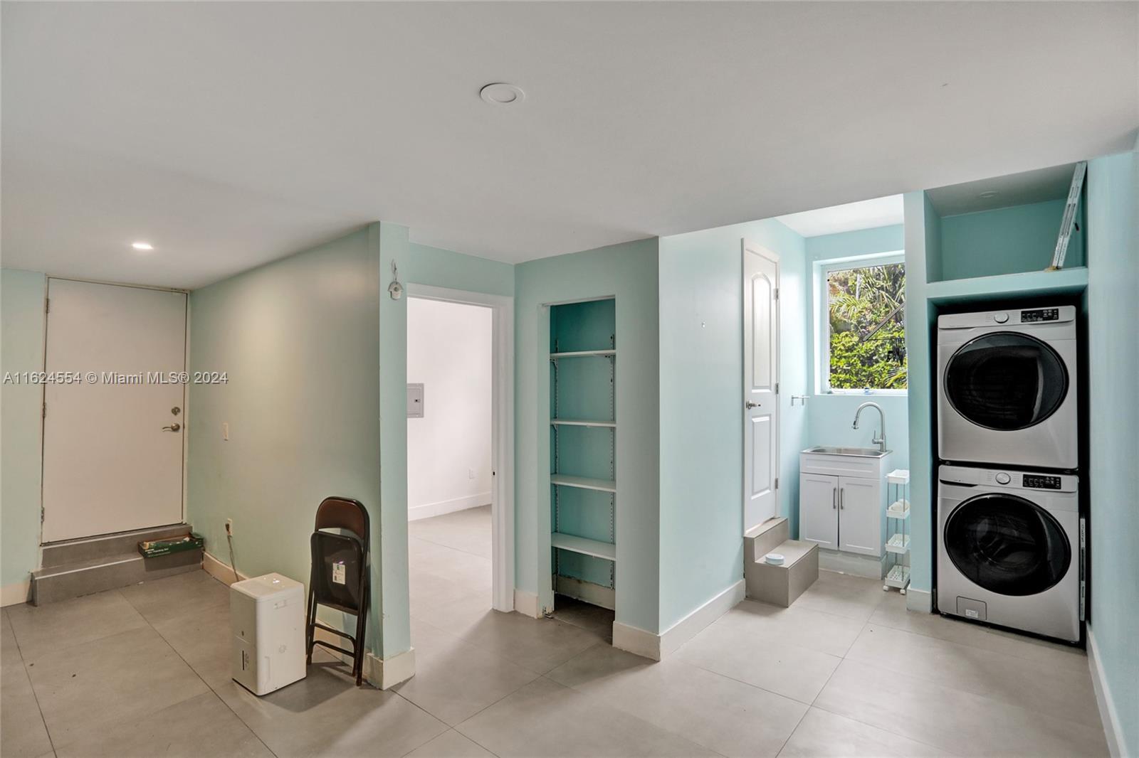 4585 Alton Road Miami Beach, FL 33140 - Photo 42 of 44 Gallery Image 42