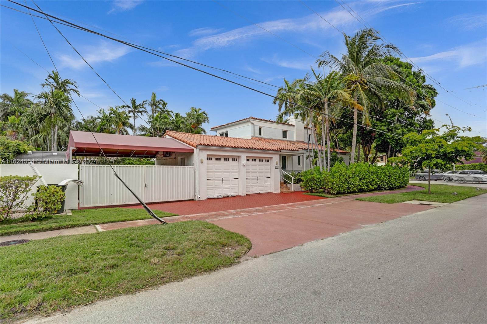 4585 Alton Road Miami Beach, FL 33140 - Photo 5 of 44 Gallery Image 5