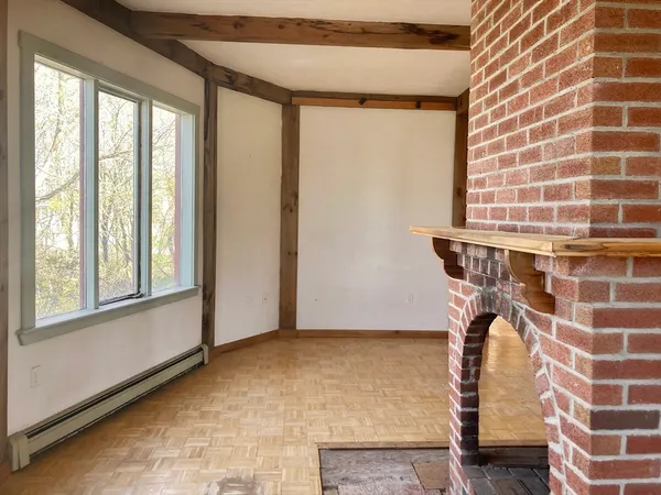 $474,900 | 15 Russell Street, Hull, MA 02045