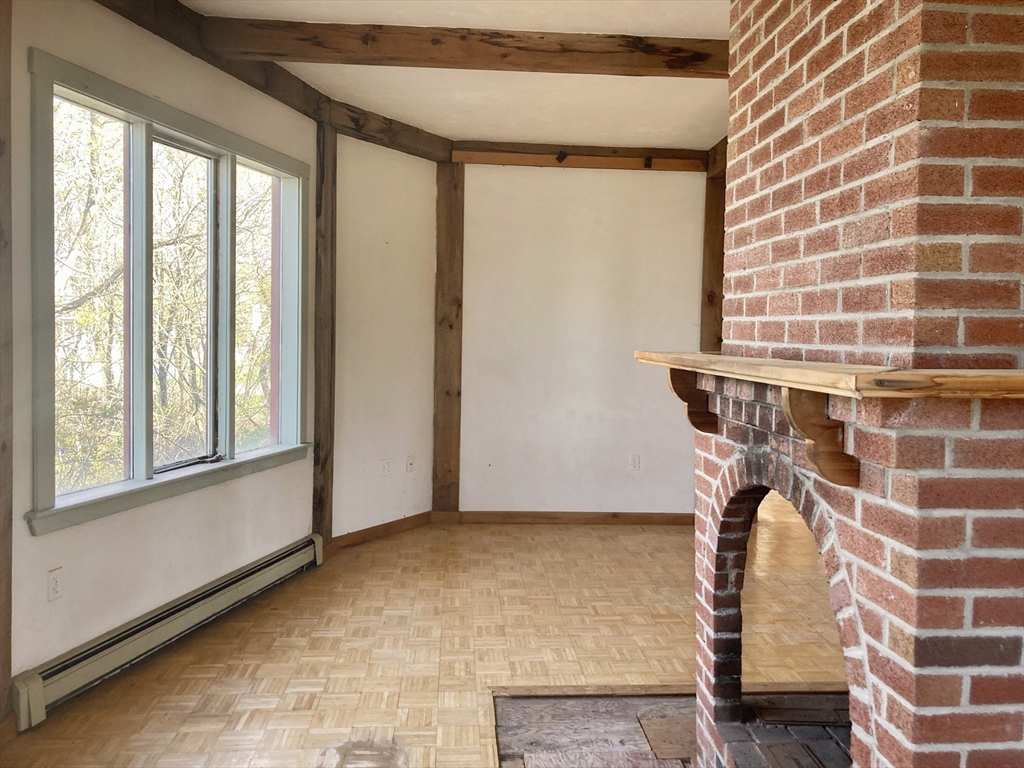 15 Russell Street Hull, MA 02045 - Photo 4 of 17