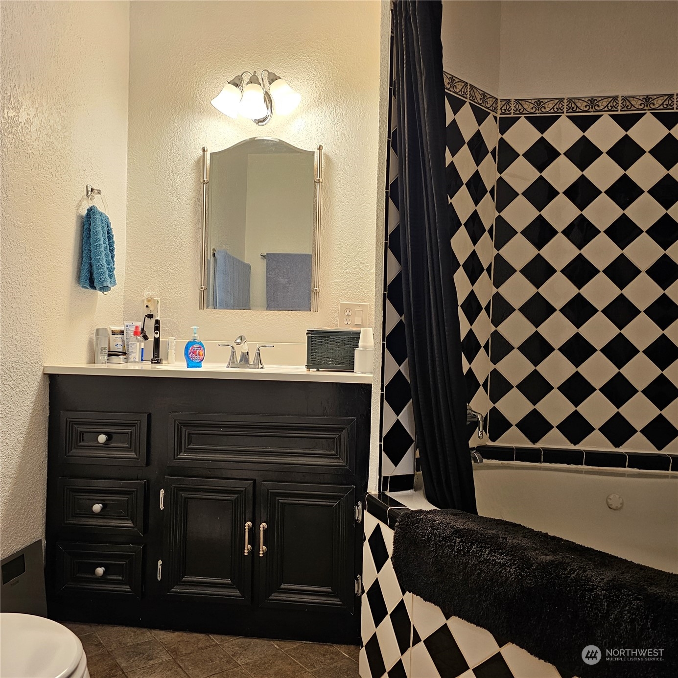 2725 Wishkah Road Aberdeen, WA 98520 - Photo 15 of 29 Gallery Image 15