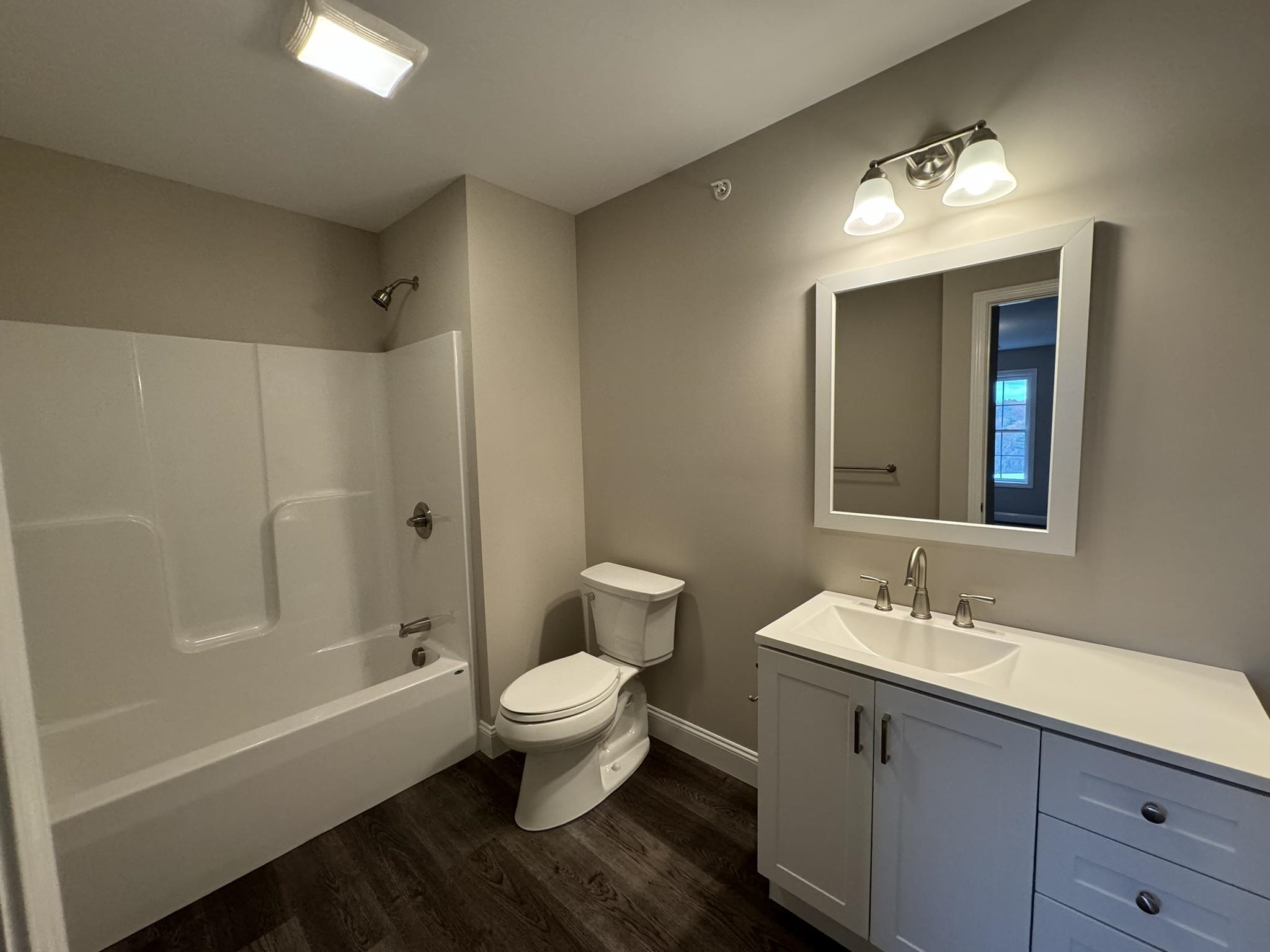 108 Mammoth Road, Unit B Hooksett, NH 03106 - Photo 19 of 25