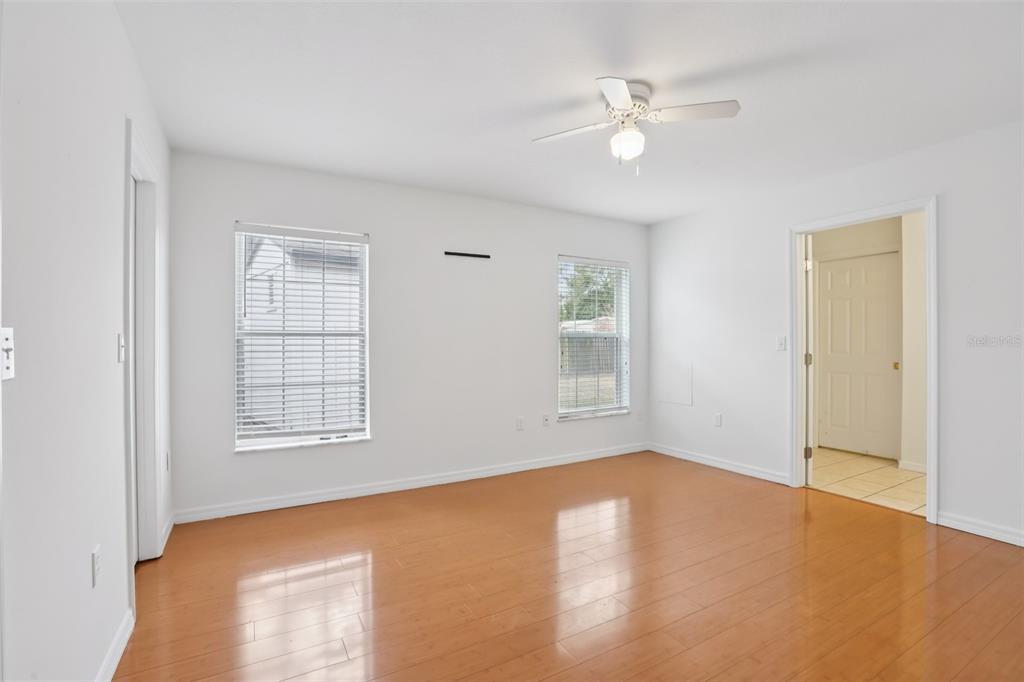 6917 Oakcrest Lane Zephyrhills, FL 33542 - Photo 22 of 54