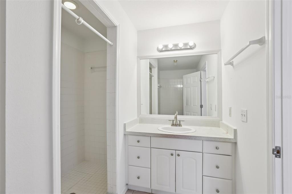 6917 Oakcrest Lane Zephyrhills, FL 33542 - Photo 25 of 54