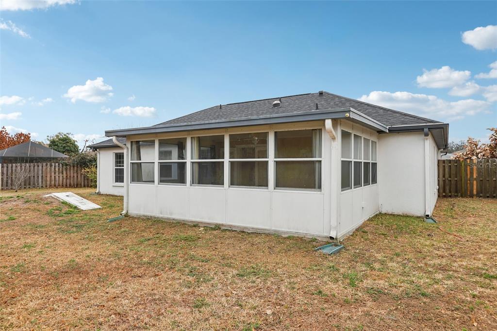 6917 Oakcrest Lane Zephyrhills, FL 33542 - Photo 39 of 54