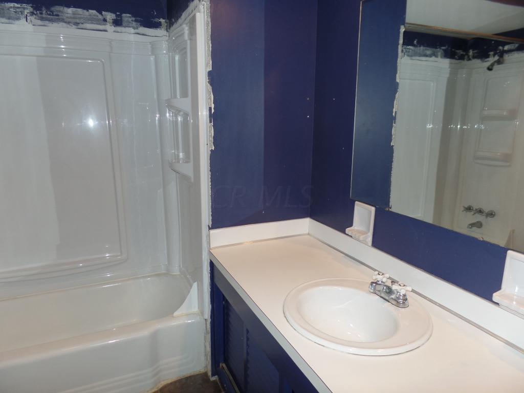 1994 Fishinger Road Columbus, OH 43221 - Photo 33 of 37