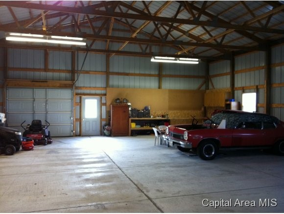 5101 Smith Road Pleasant Plains, IL 62677 - Photo 7 of 9 Gallery Image 7