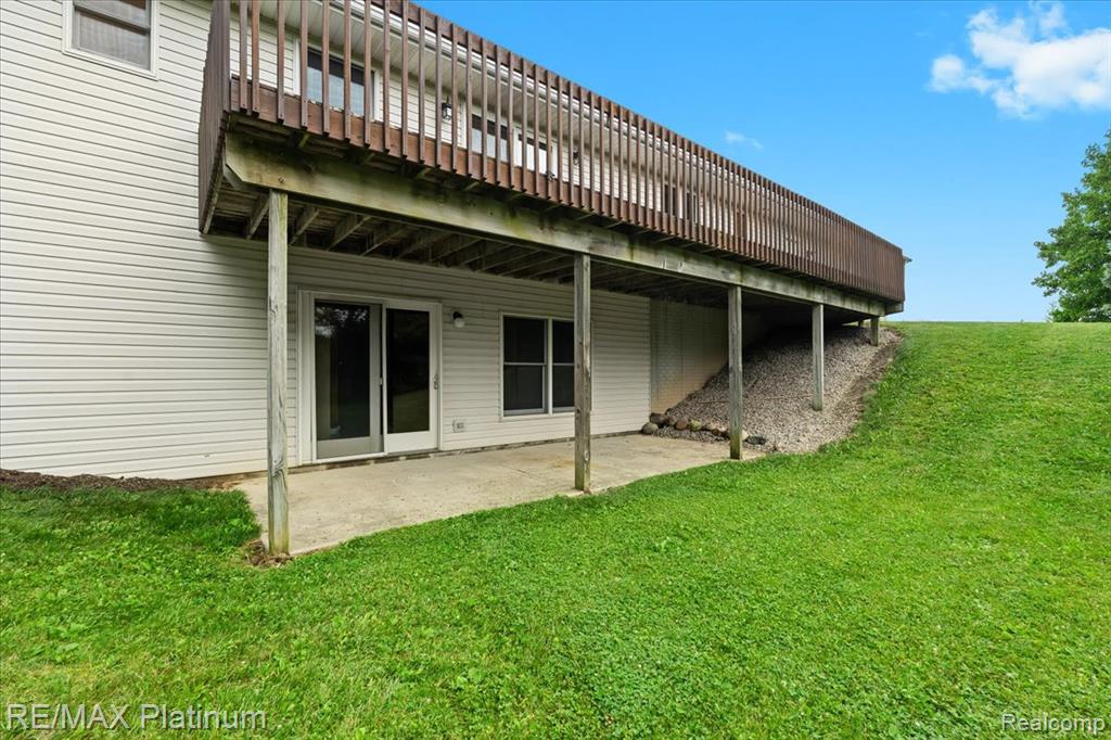 6893 Sanford Road Howell, MI 48855 - Photo 36 of 44