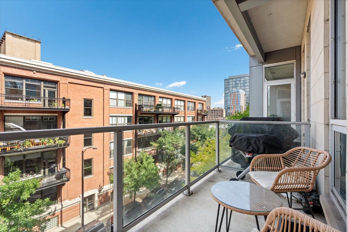 122 South Aberdeen Street, Unit 4S Chicago, IL 60607 - Photo 23 of 26