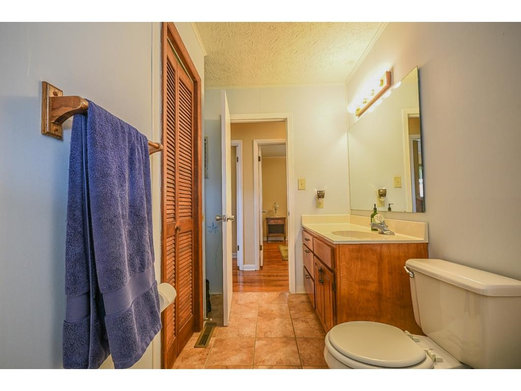 906 East Mountain View Road Johnson City, TN 37601 - Photo 21 of 35 Photo 21
